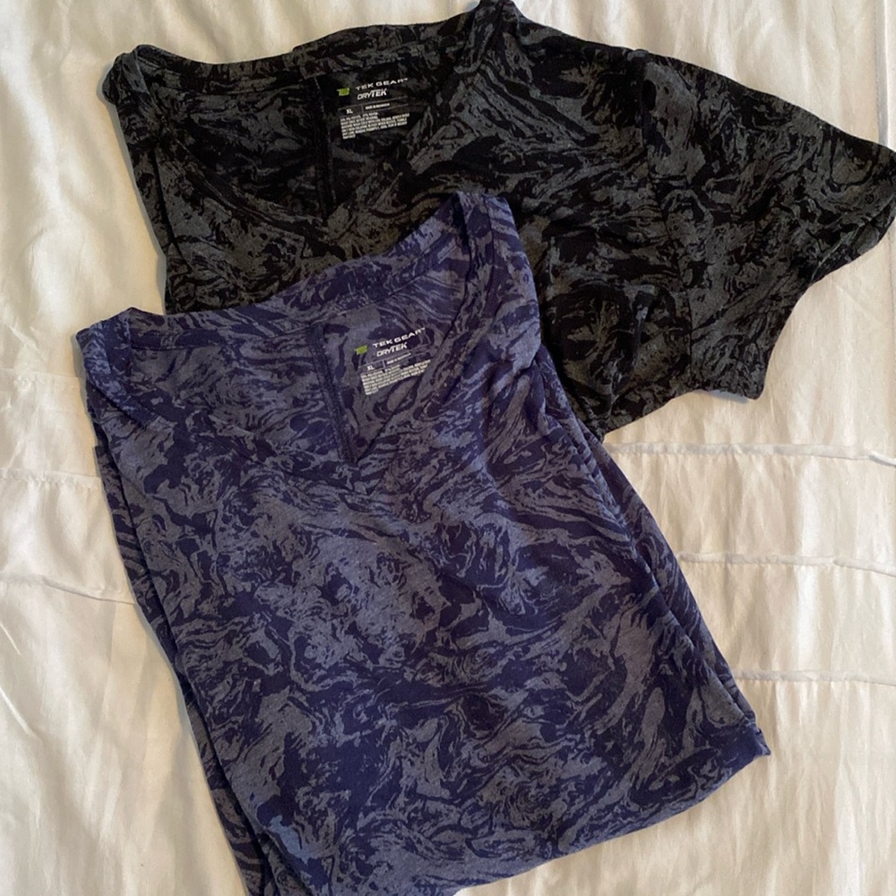 2 Tek Gear Dry Tech Tops 22” P2P relaxed. 27” Length